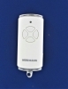 Émetteur portatif HÖRMANN à 4 canaux HSE 4 BS mini - surface brillante en blanc avec capuchons chromés, 24 semaines de délai de livraison